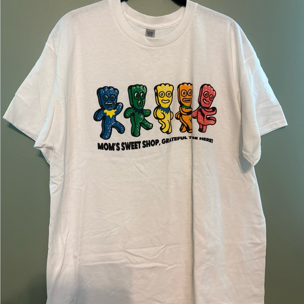 Sour Patch Kids Moms Sweet Shop Graphic Tshirt